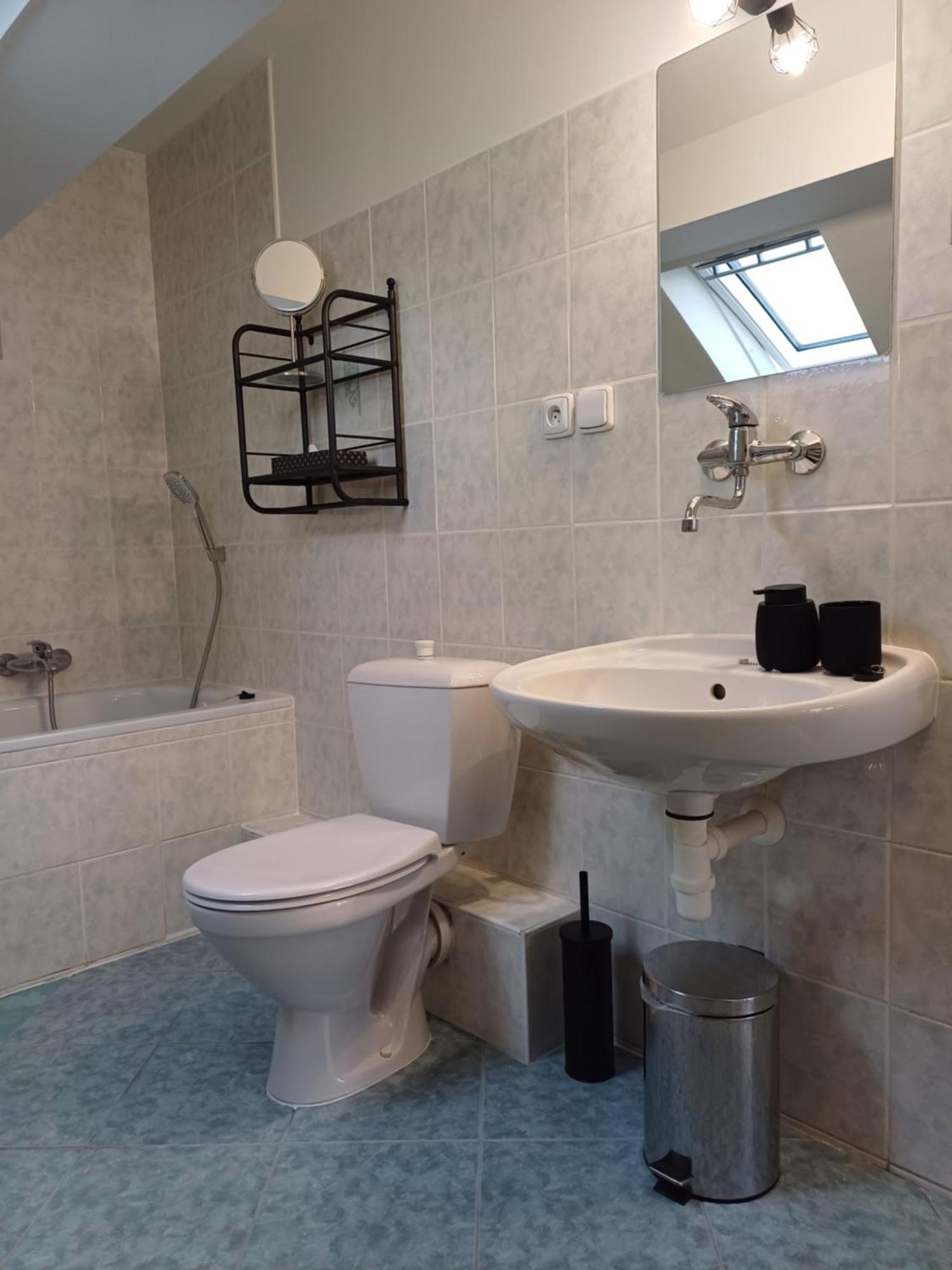 קרלובי וארי Loft Apartment מראה חיצוני תמונה