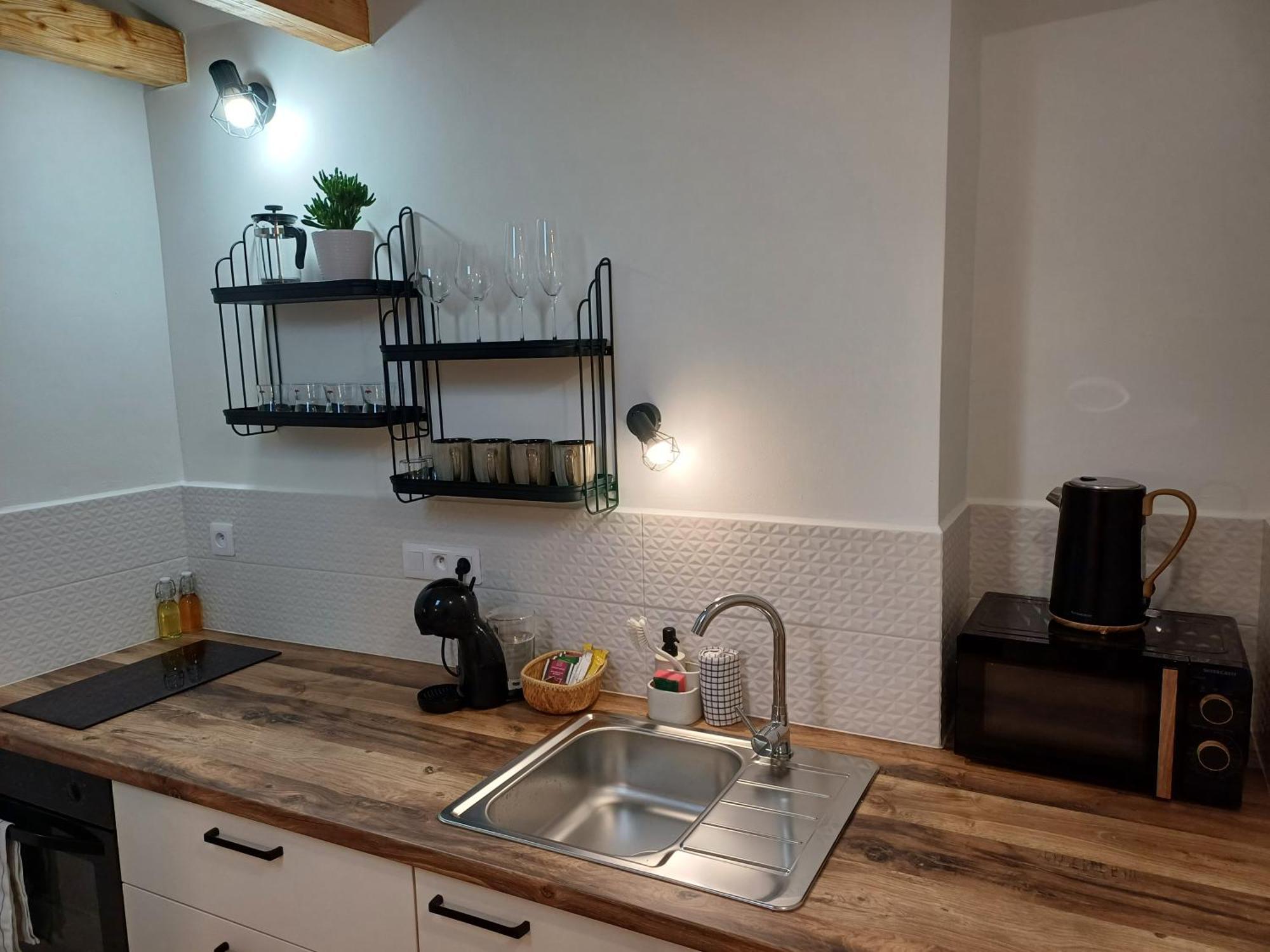 קרלובי וארי Loft Apartment מראה חיצוני תמונה