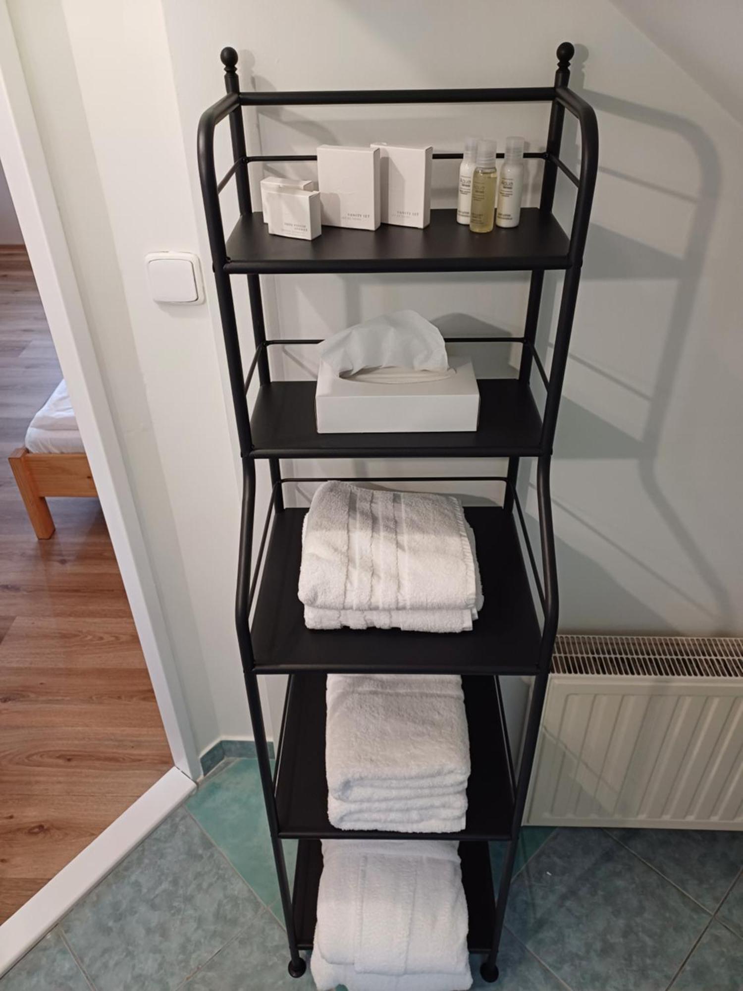קרלובי וארי Loft Apartment מראה חיצוני תמונה